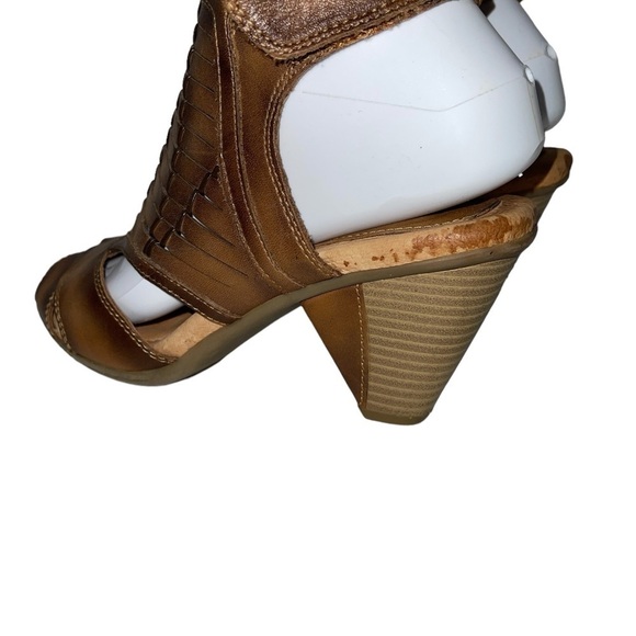 Earth Women's Shoes Size 7B Brown Leather Cone Heel Retro Open Toe Slingback - Picture 4 of 14